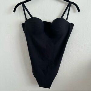 Skims Body Molded Underwire Thong Bodysuit in Onyx size Small